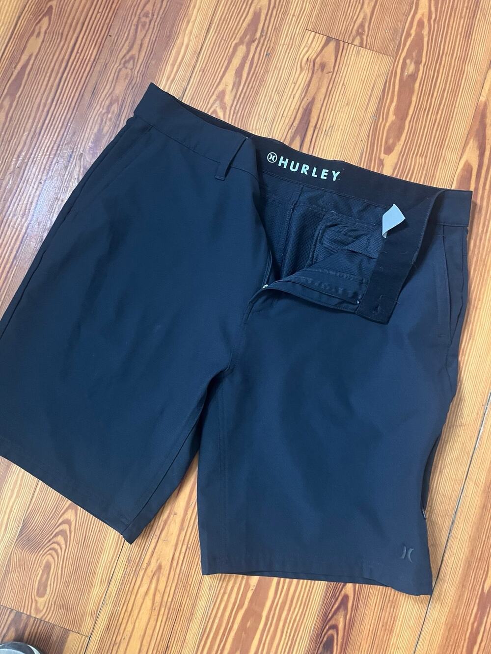 Hurley Dri-FIT Chino 19” Walkshorts – Black Men’s Size 36 NWOT Surf/Golf/Travel